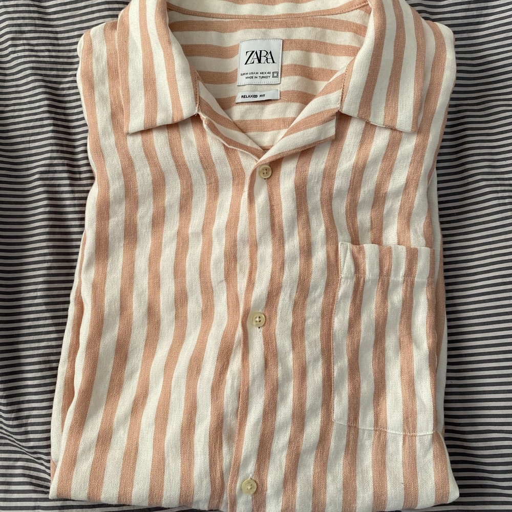 Zara Striped Pink & White Short Sleeved Button Down